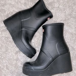 Hunter mid wedge boot